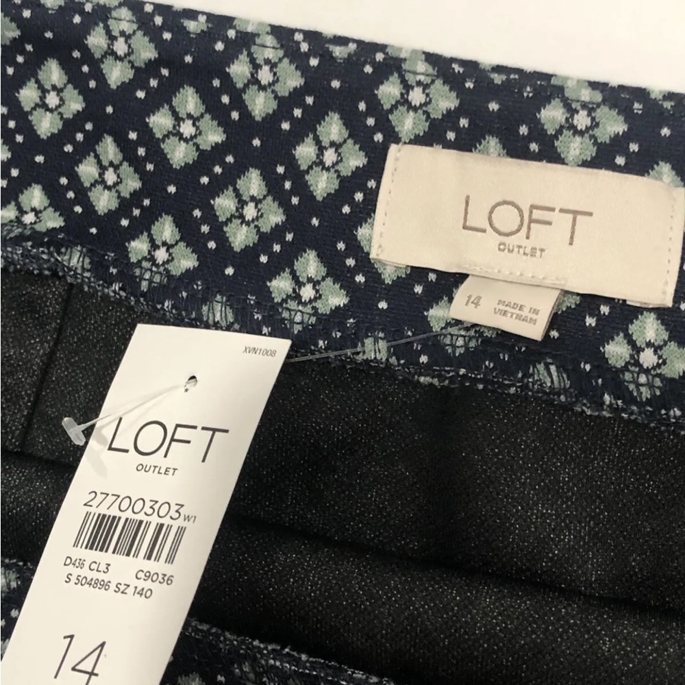 Loft Skirt Mini Blue Diamond Flower Side Zip Front Pockets NWT‎ Women's Size 14 - Picture 3 of 3